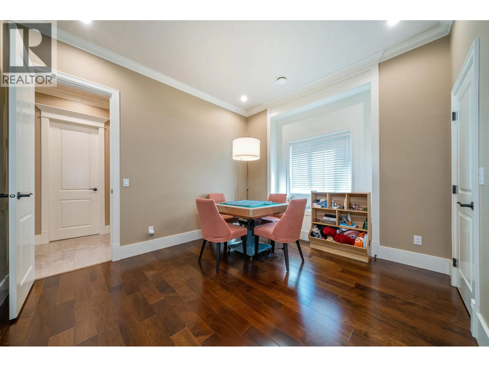 8100 FAIRLANE ROAD