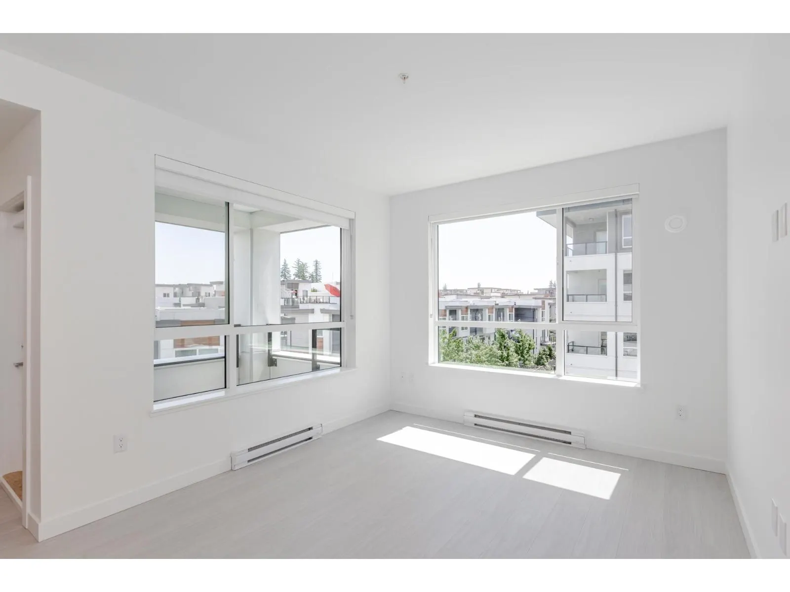 B403 20834 80 AVENUE