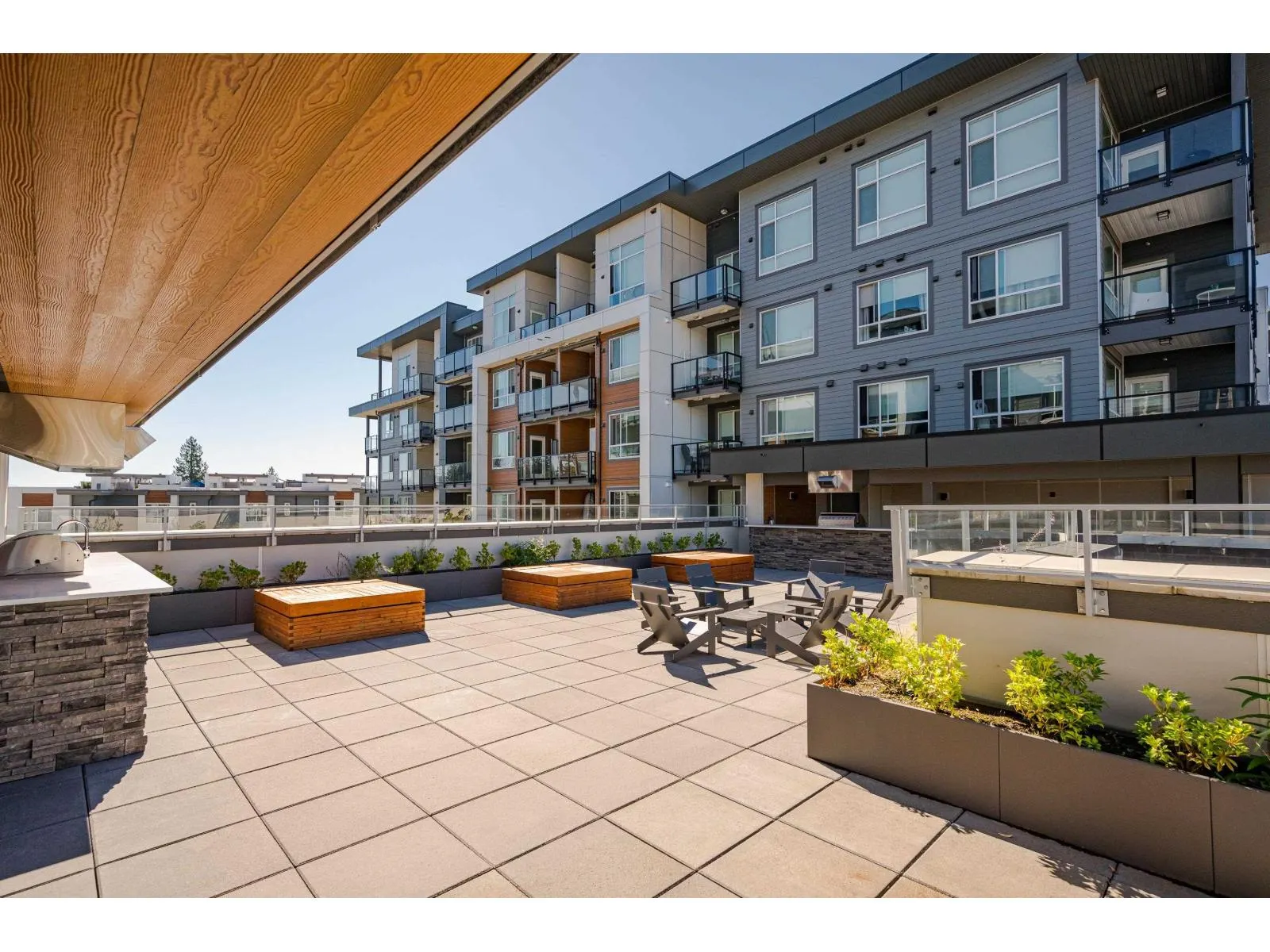 B403 20834 80 AVENUE