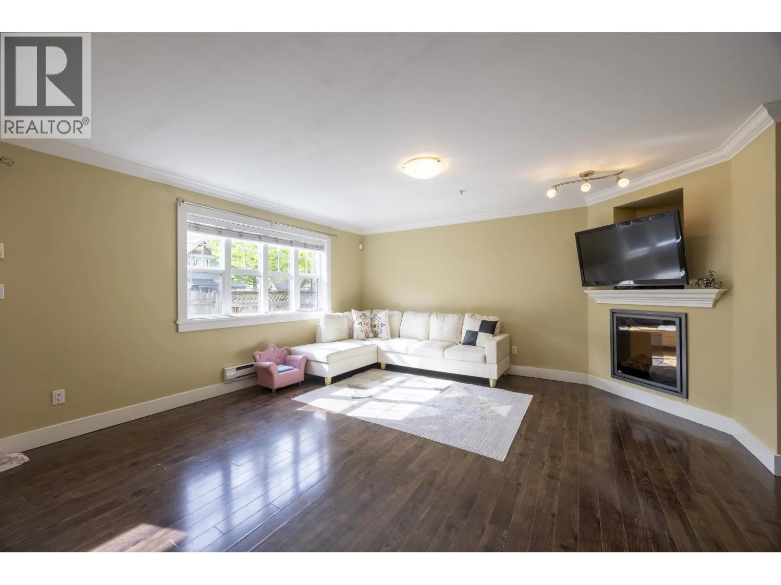 32 22977 116 AVENUE