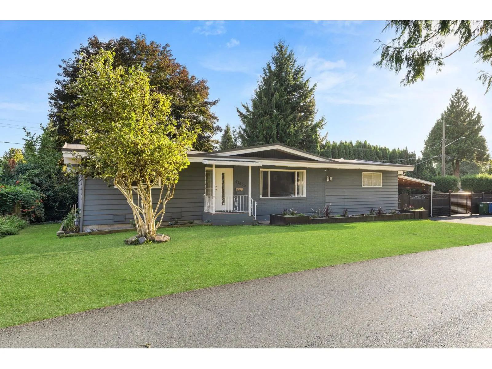 33690 BEECHWOOD DRIVE