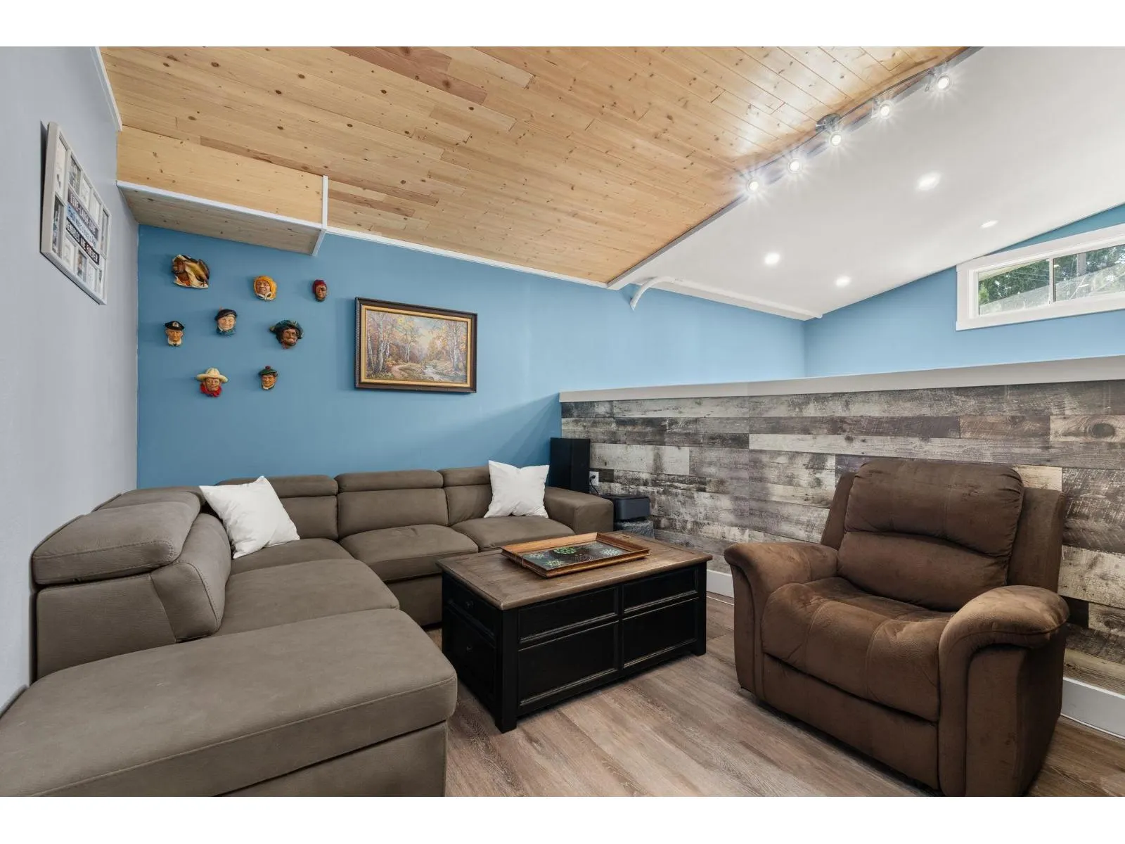 33690 BEECHWOOD DRIVE