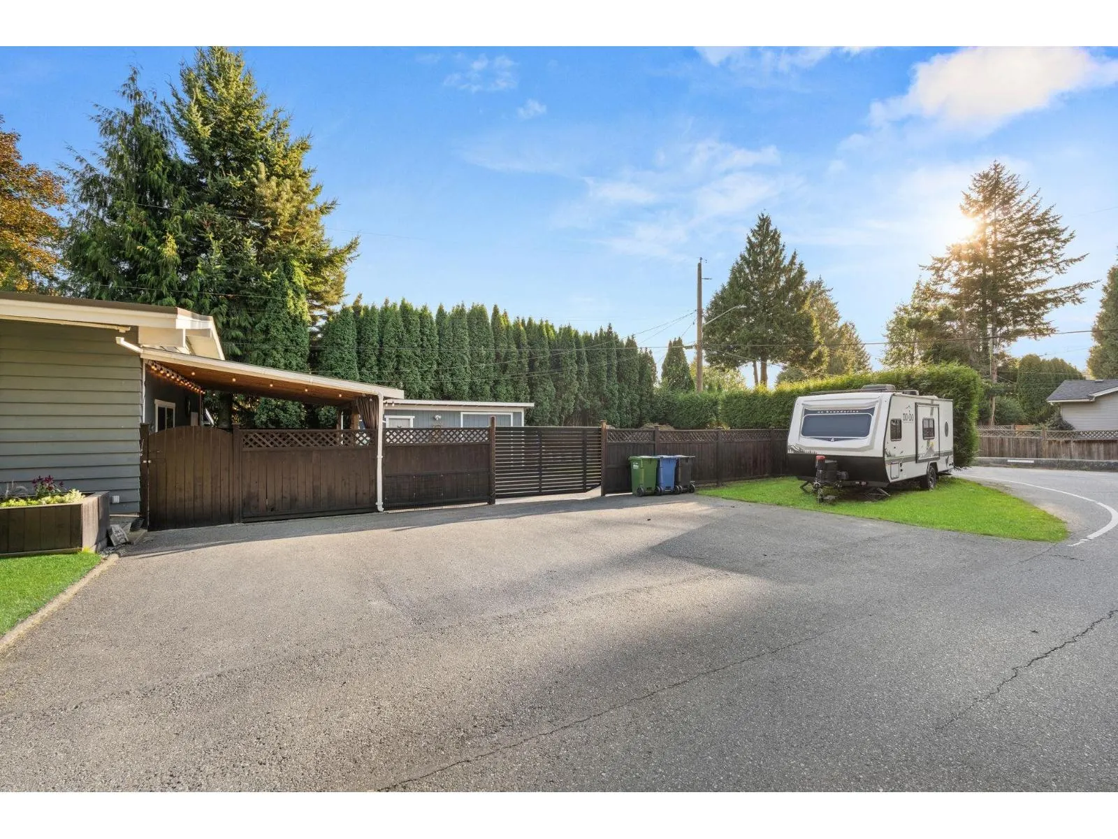 33690 BEECHWOOD DRIVE