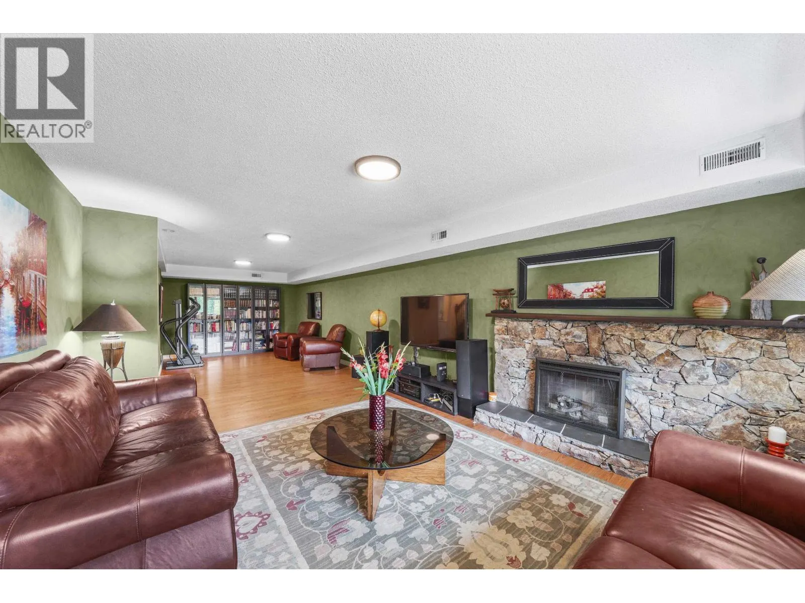 5174 DENNISON DRIVE
