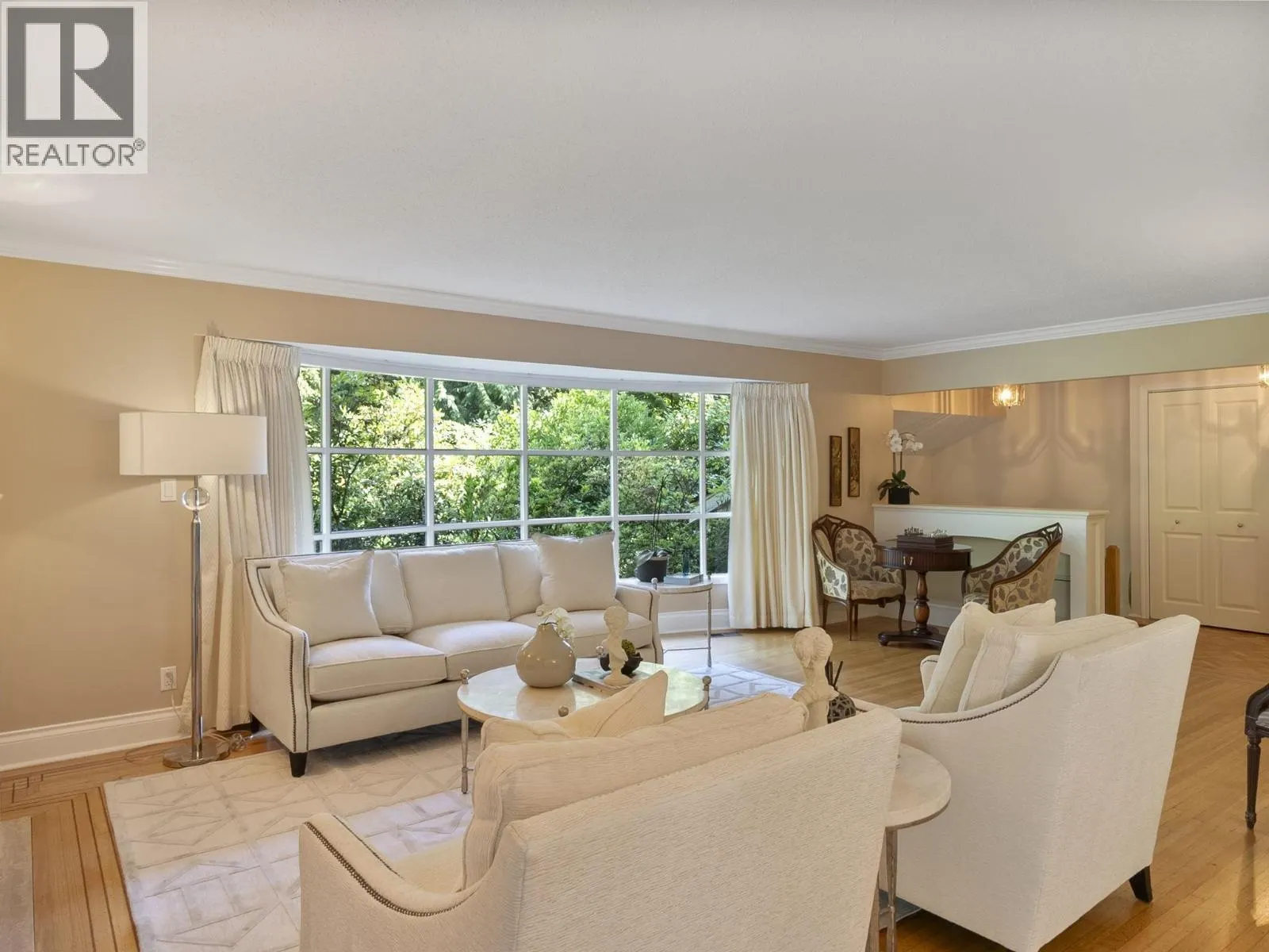 475 SOUTHBOROUGH DRIVE