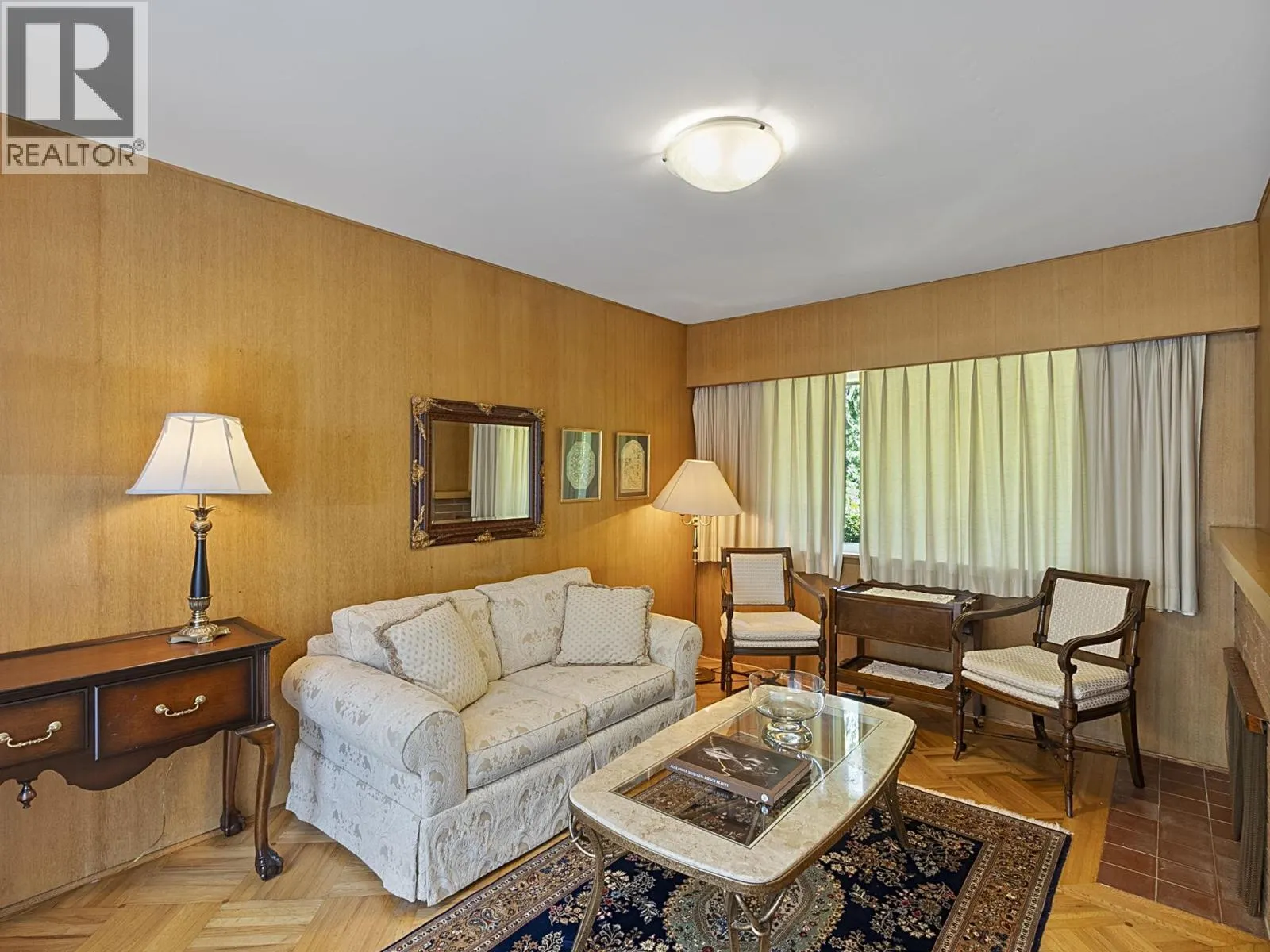475 SOUTHBOROUGH DRIVE