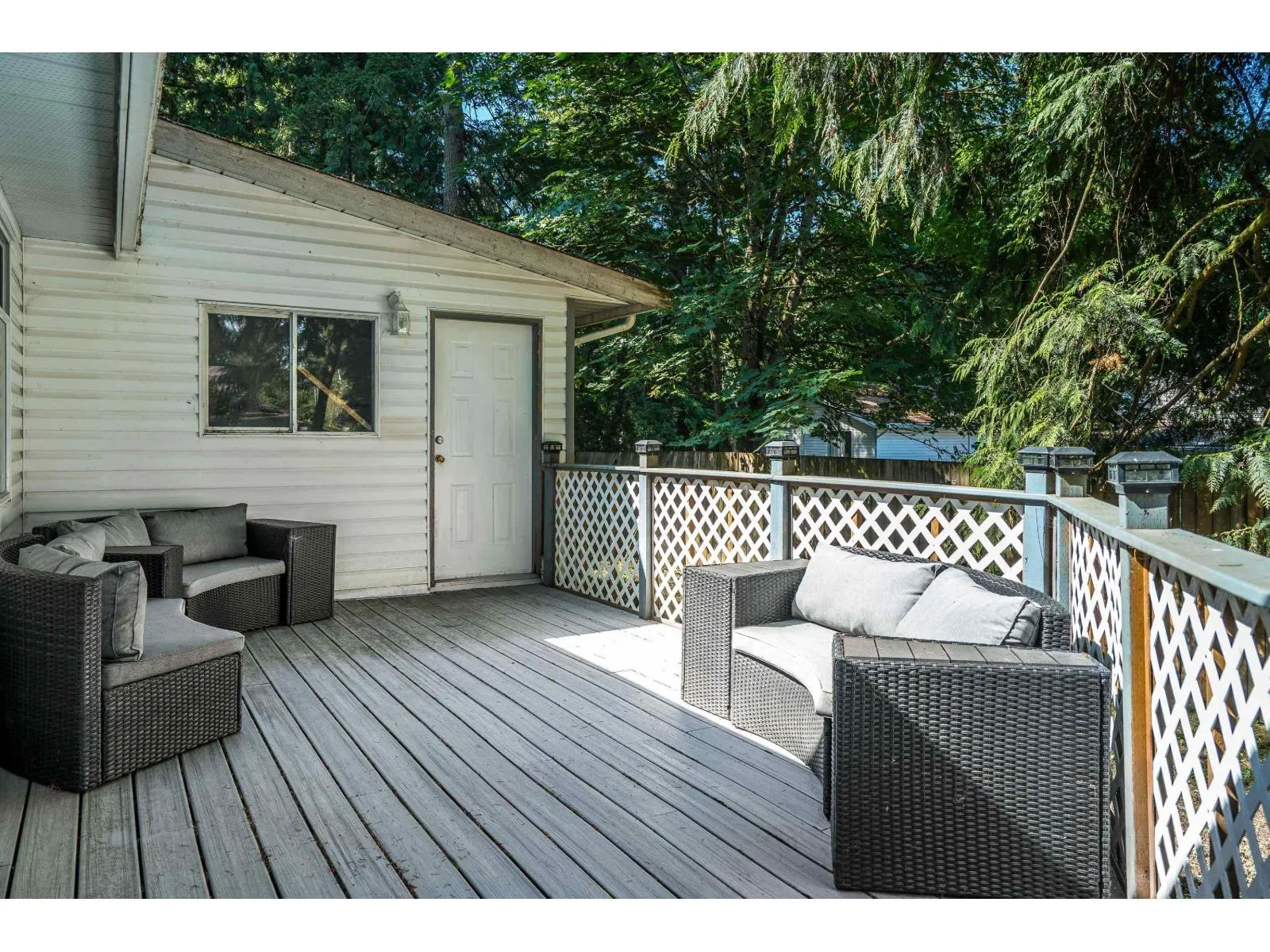 3837 KAREN DRIVE|Cultus Lake North