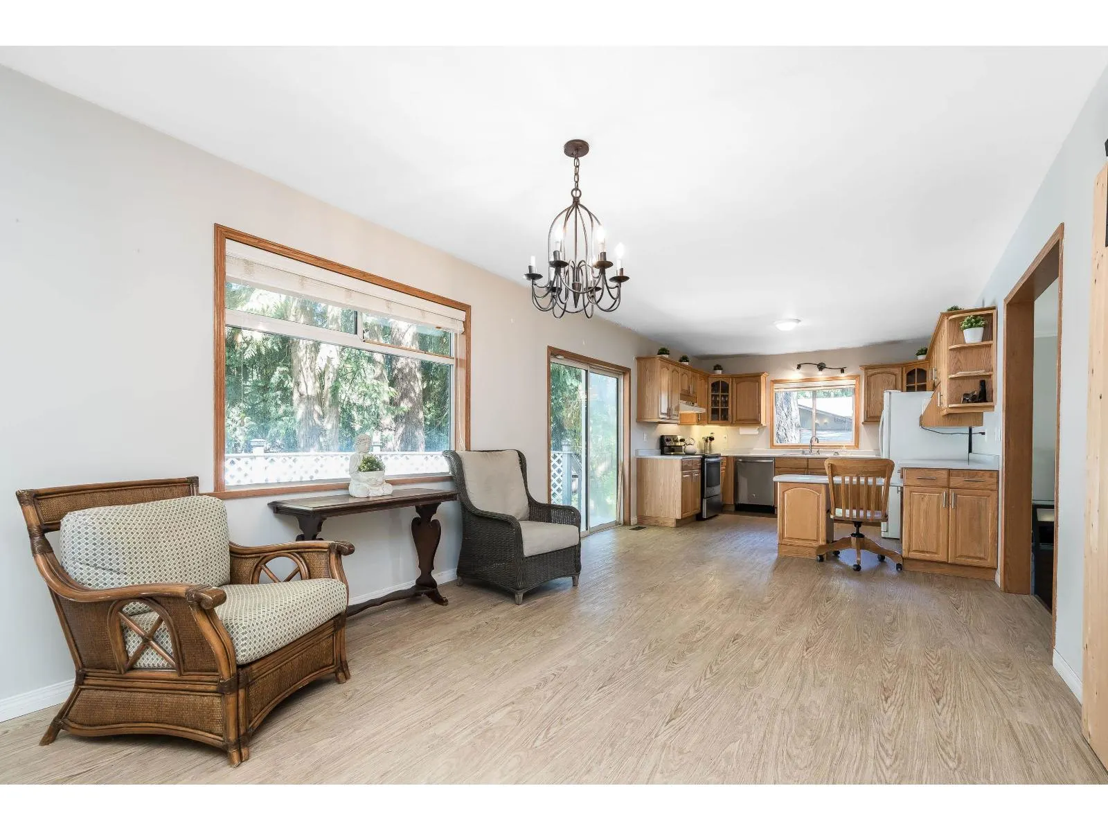 3837 KAREN DRIVE|Cultus Lake North