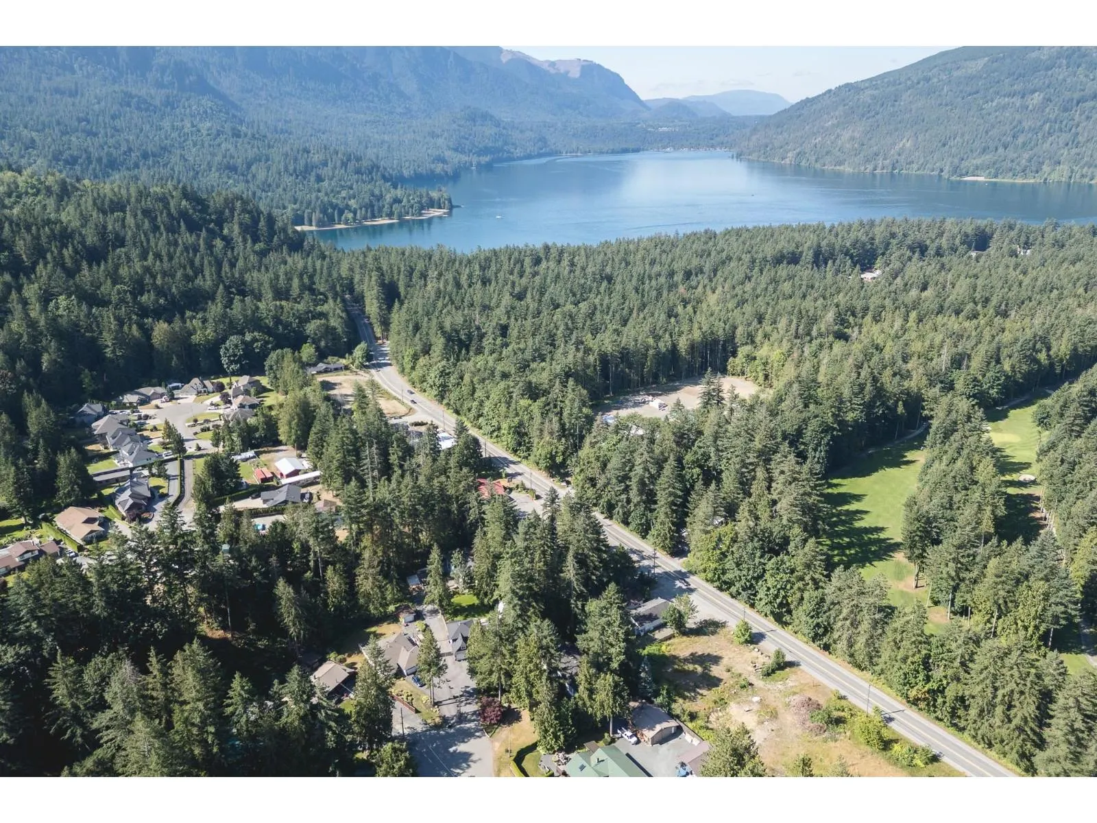 3837 KAREN DRIVE|Cultus Lake North