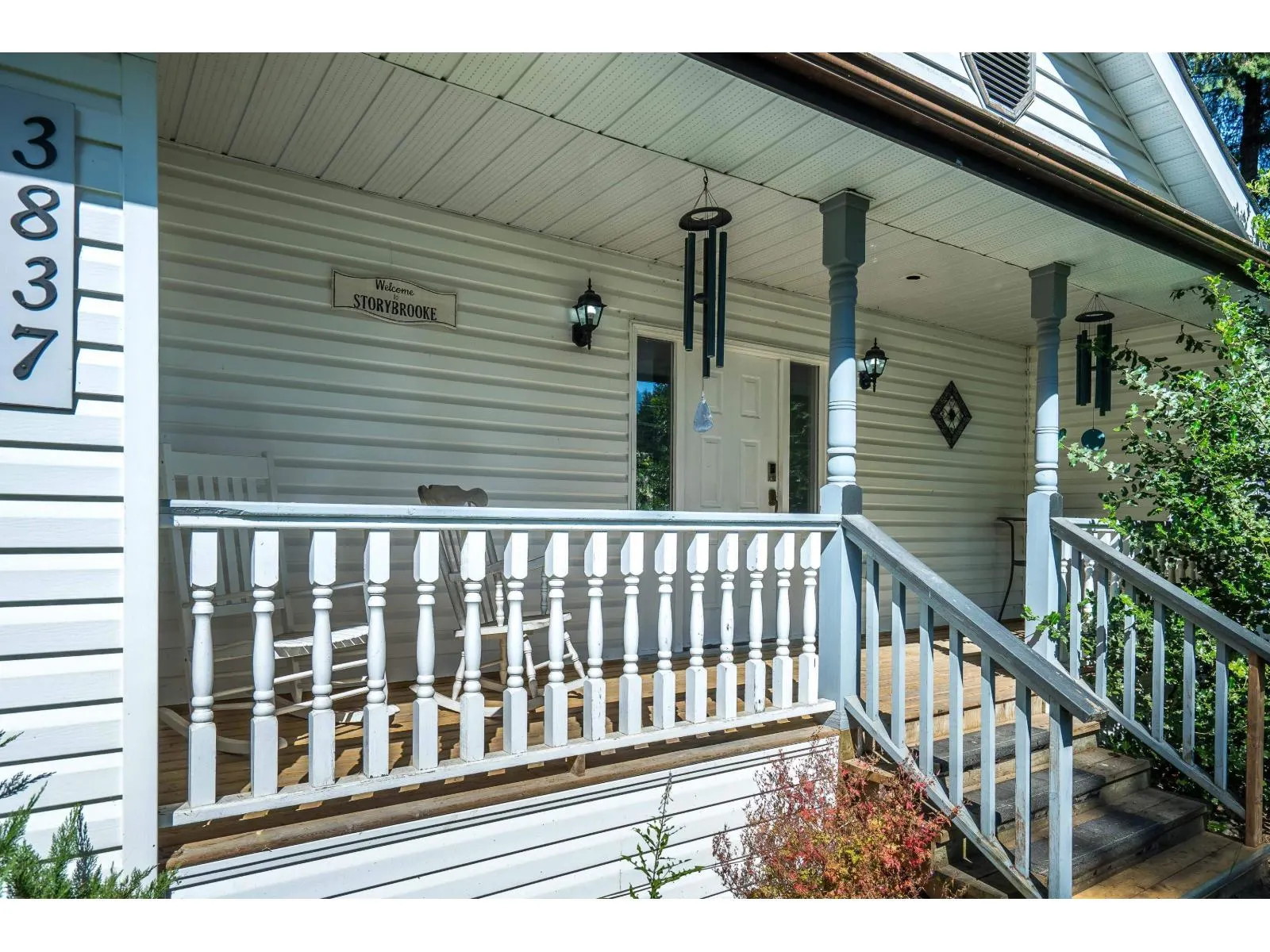 3837 KAREN DRIVE|Cultus Lake North
