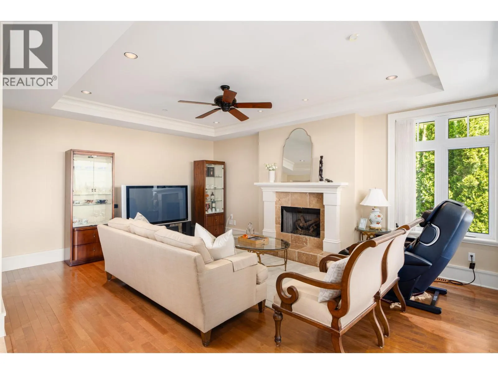 2356 KADLEC COURT