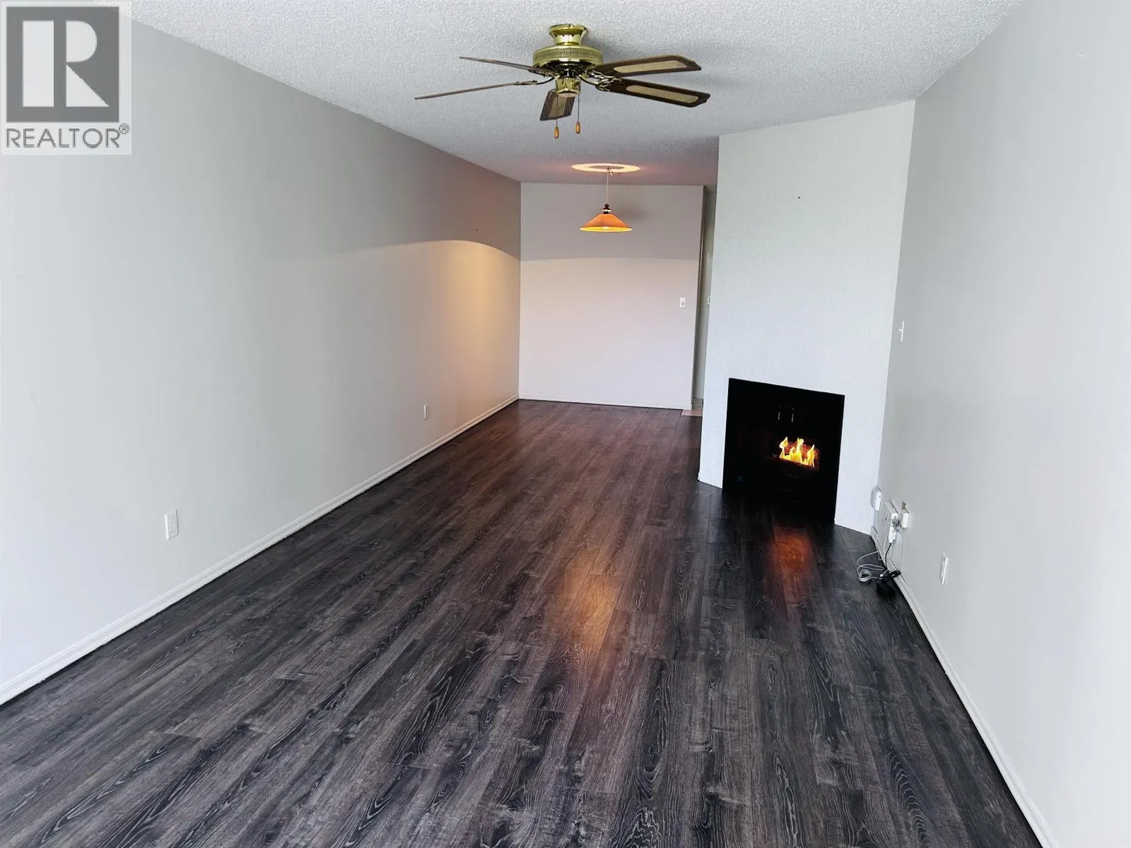 212 9151 NO. 5 ROAD