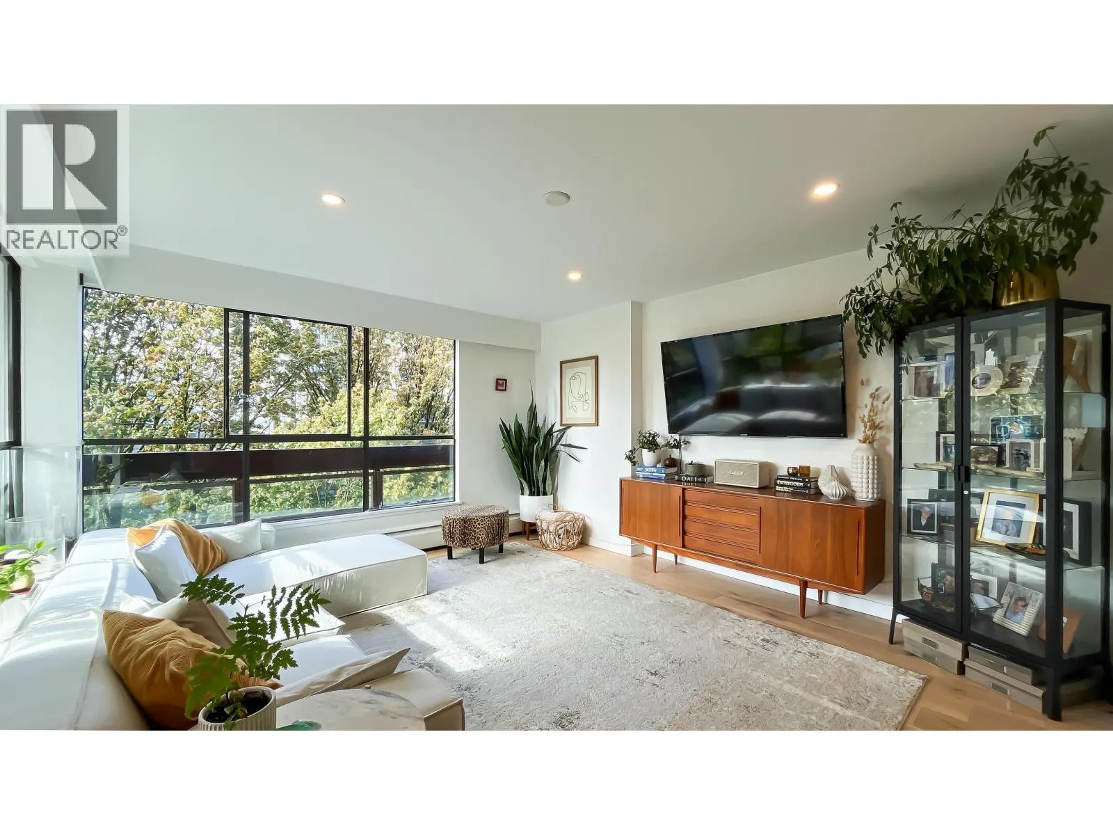 602 1165 BURNABY STREET
