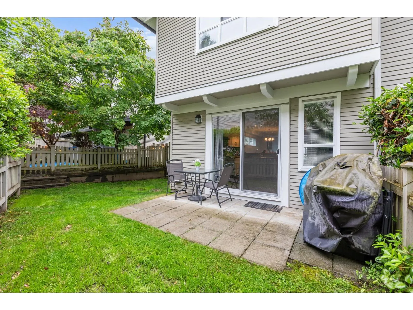 86 6747 203 STREET