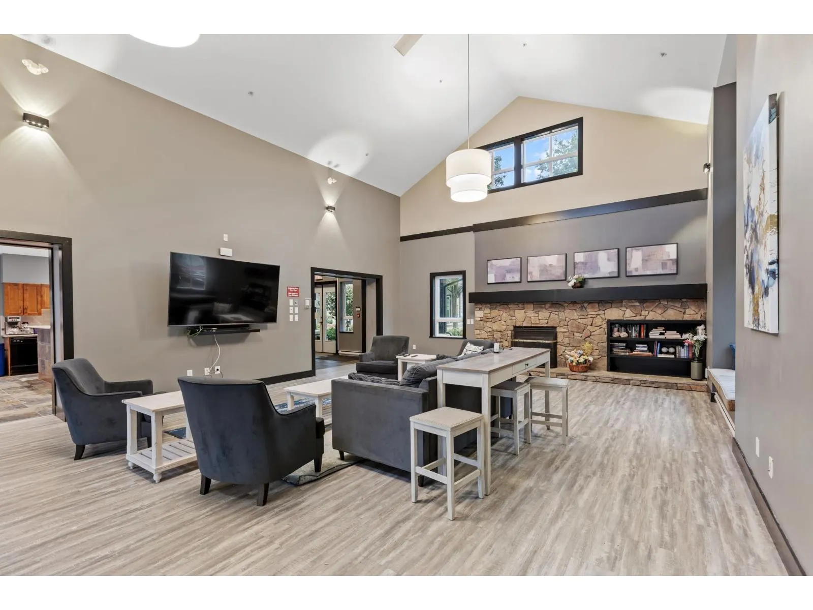 86 6747 203 STREET