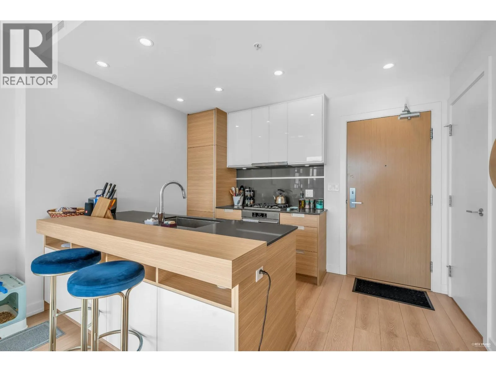 1108 4688 KINGSWAY