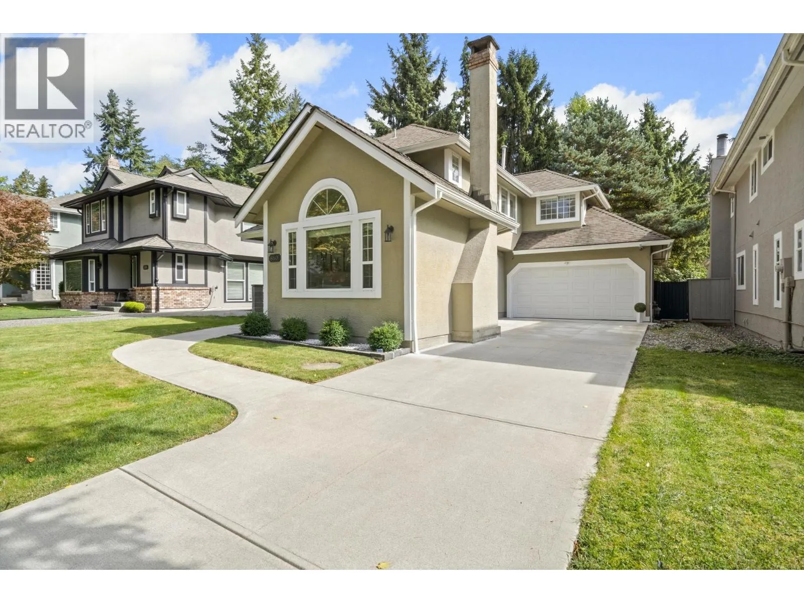860 RUCKLE COURT