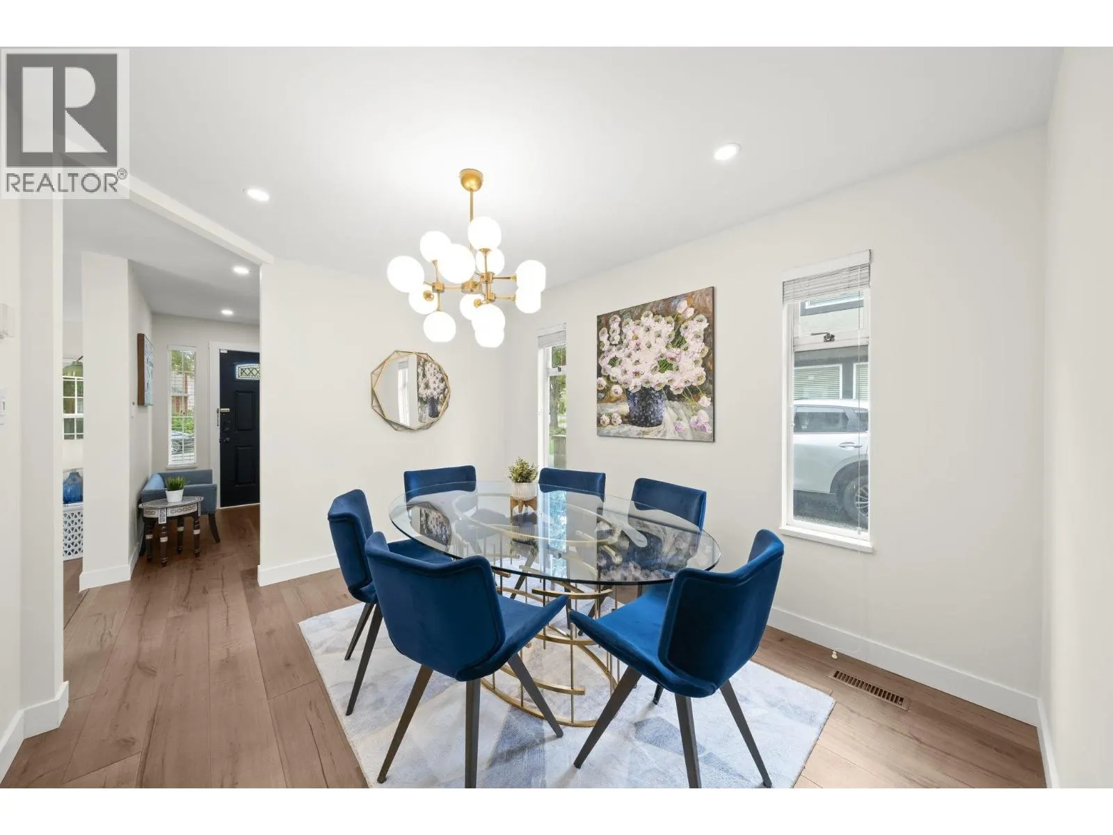 860 RUCKLE COURT