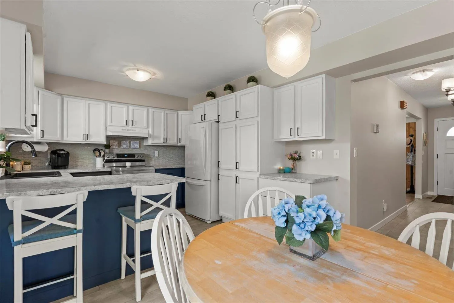 9163 MAVIS STREET|Chilliwack Proper West