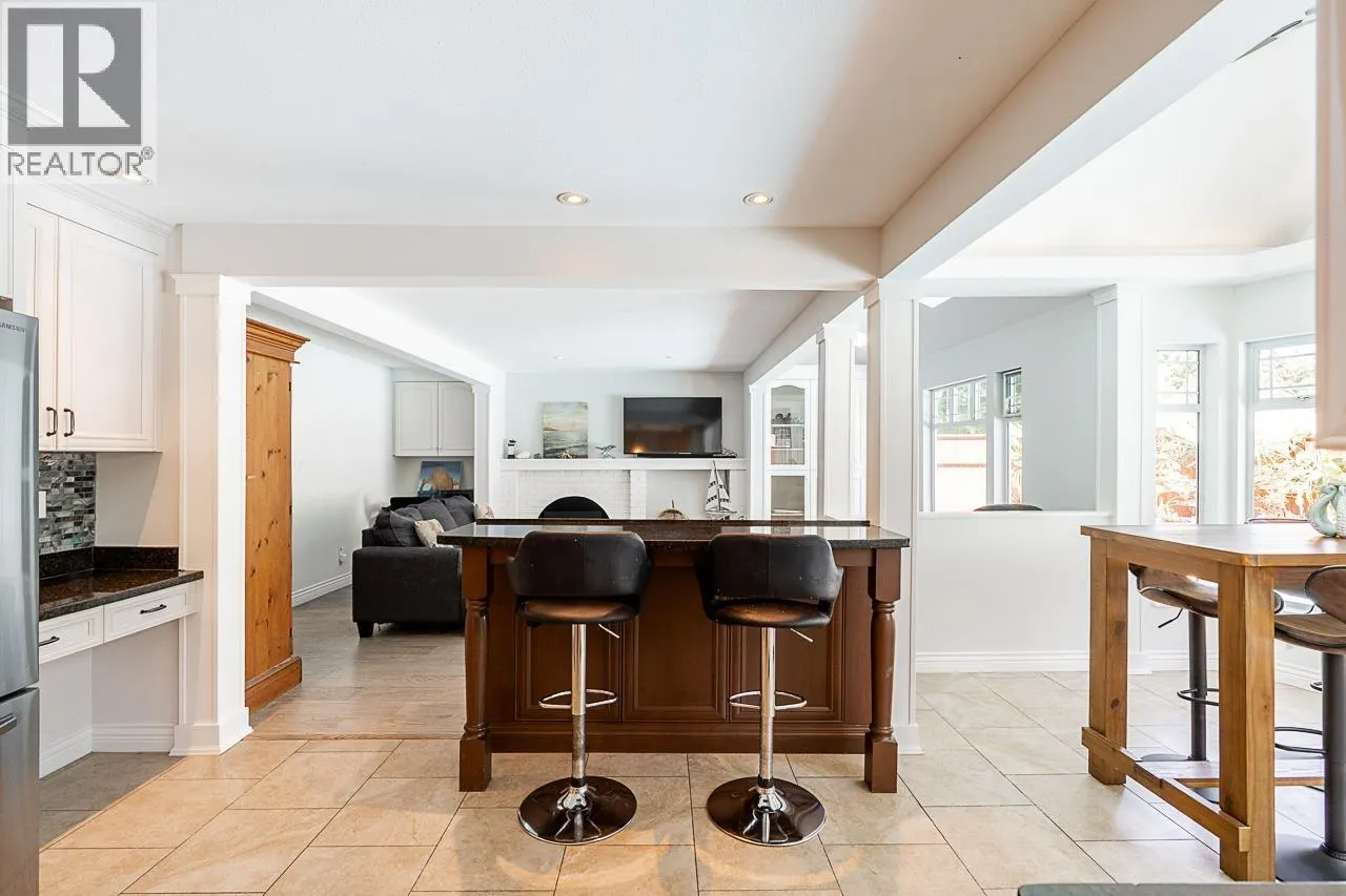 5271 CAMBRIDGE COURT
