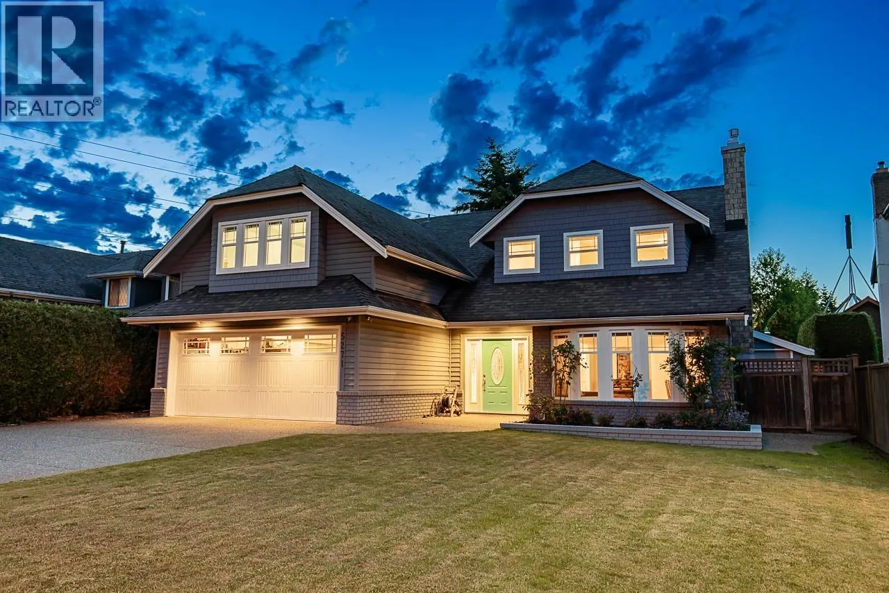 5271 CAMBRIDGE COURT