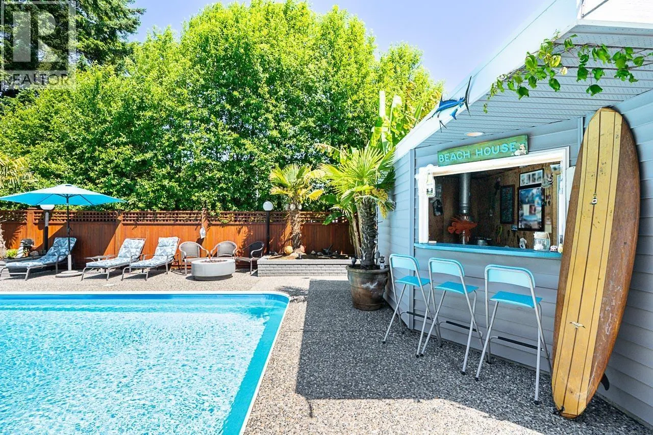 5271 CAMBRIDGE COURT