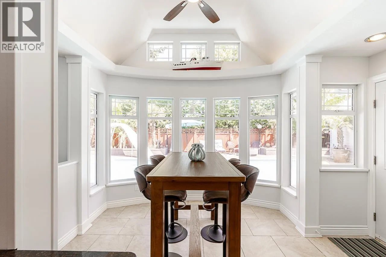 5271 CAMBRIDGE COURT