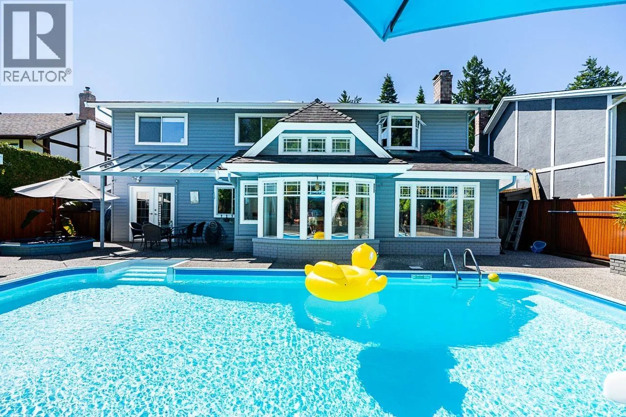 5271 CAMBRIDGE COURT