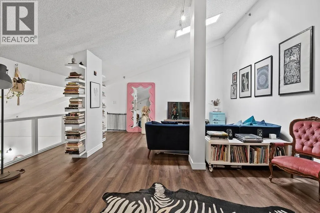 310 1549 KITCHENER STREET