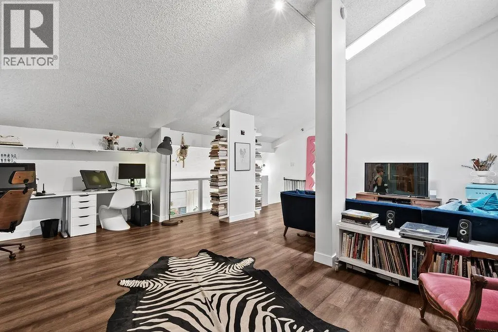 310 1549 KITCHENER STREET