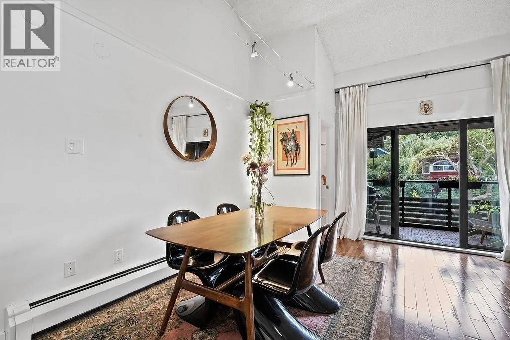 310 1549 KITCHENER STREET