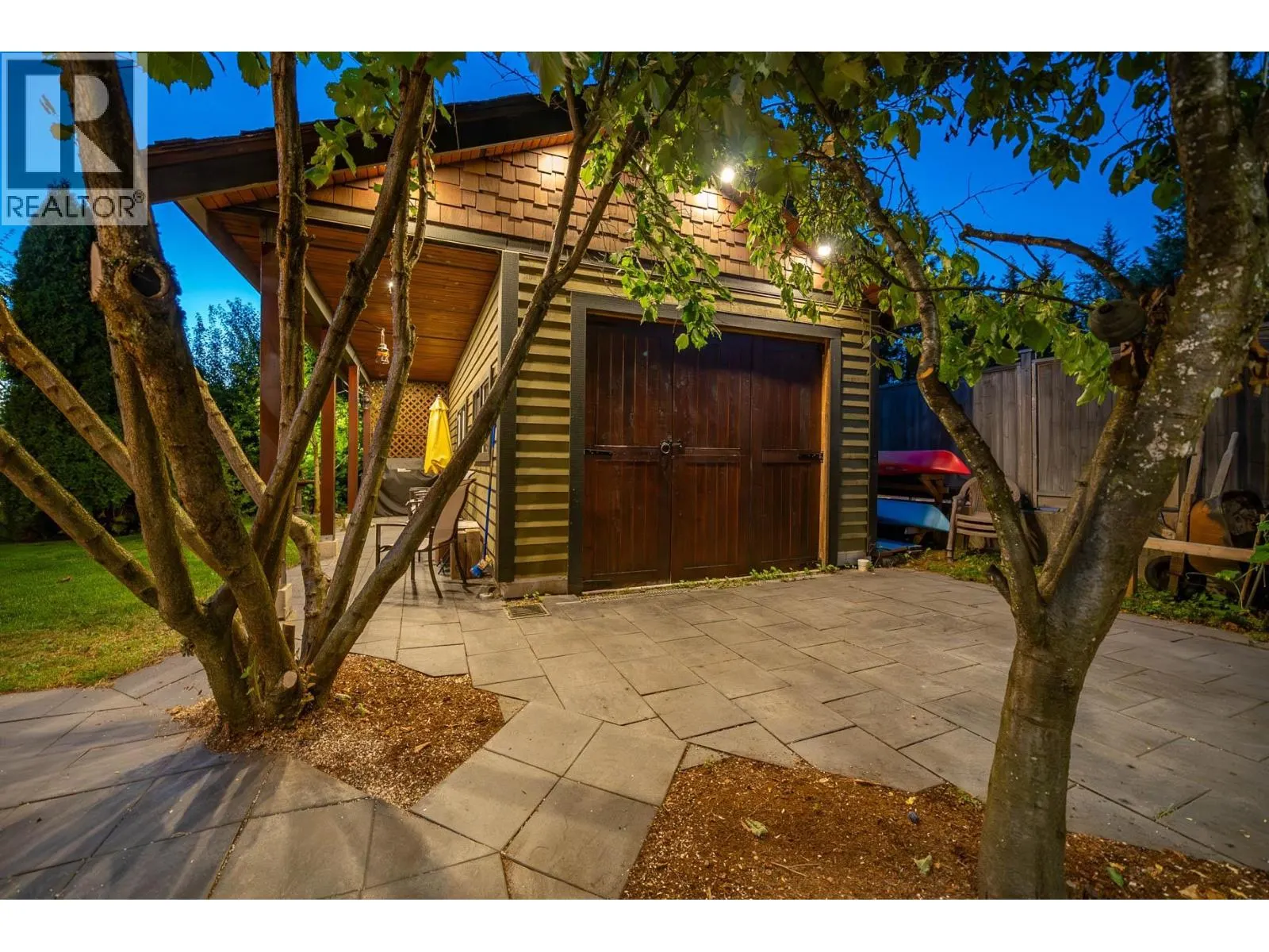 870 SEYMOUR DRIVE