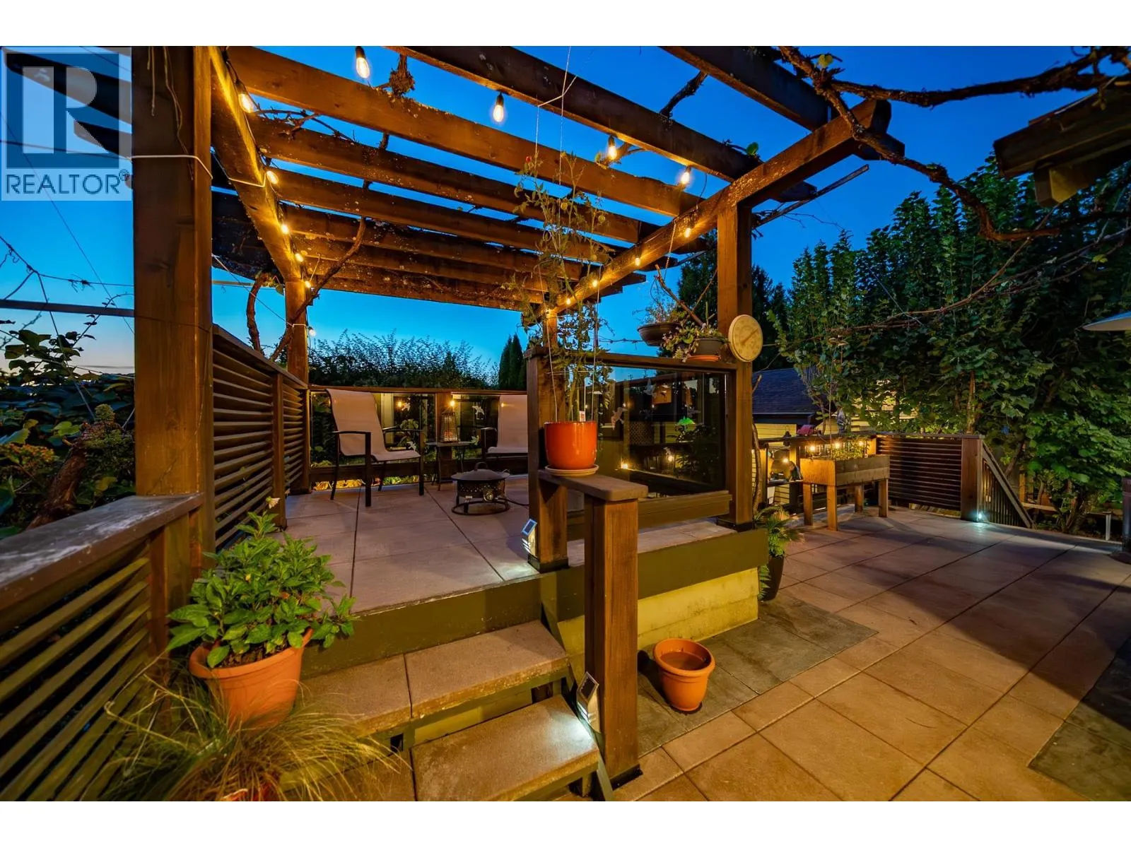 870 SEYMOUR DRIVE