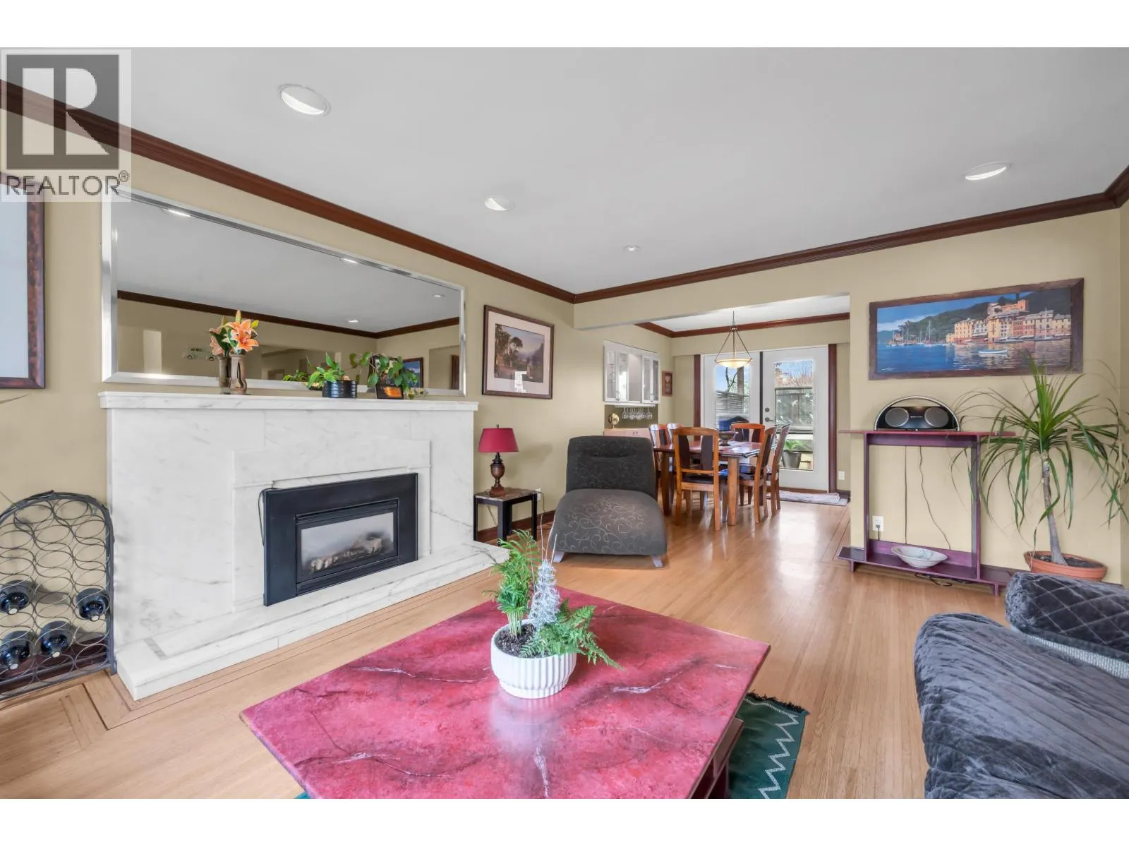 870 SEYMOUR DRIVE
