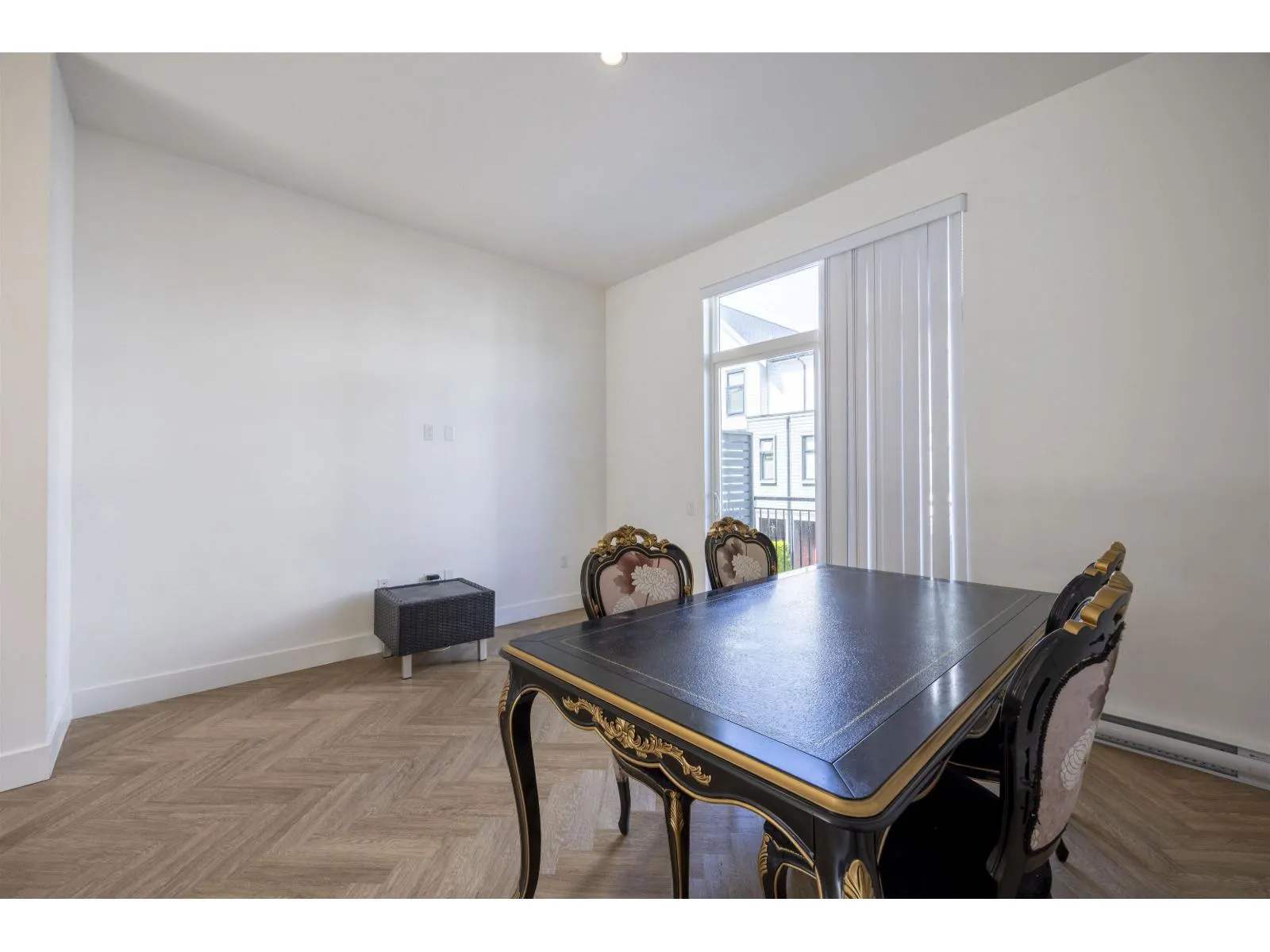 89 17555 57A AVENUE