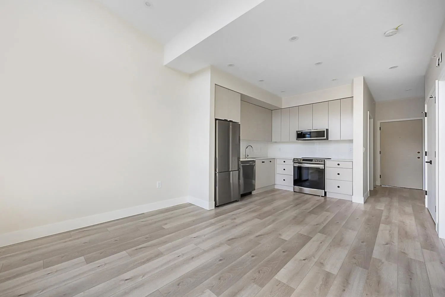 611 45497 CAMPUS DRIVE|Garrison Crossing