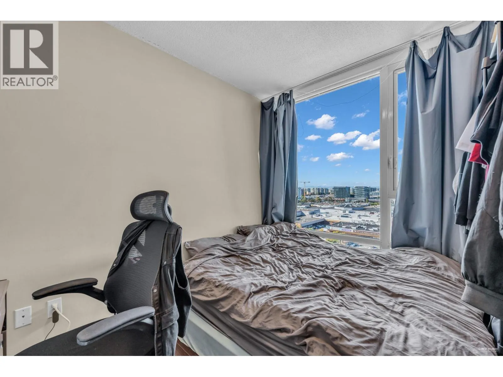 1801 5088 KWANTLEN STREET