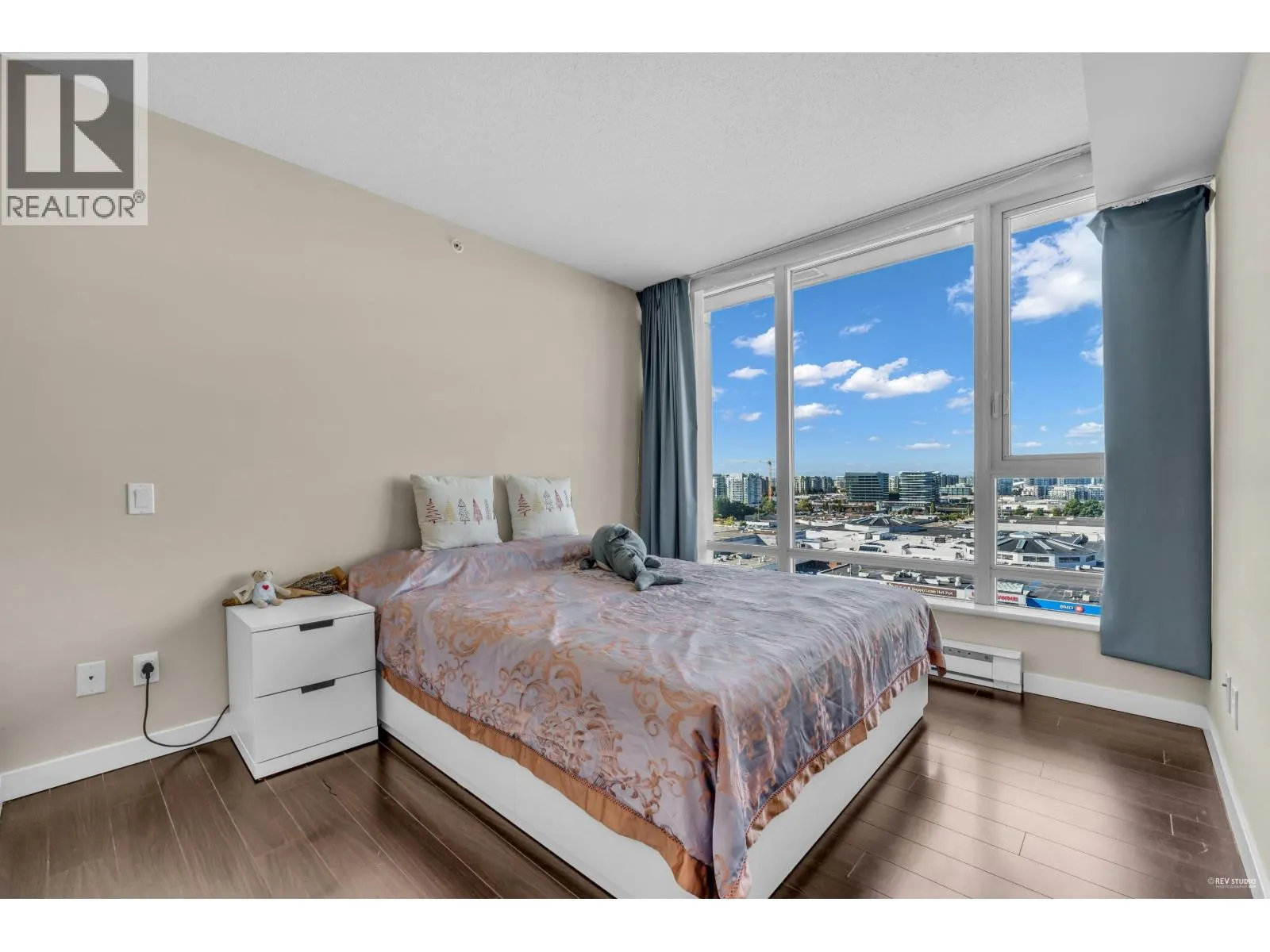 1801 5088 KWANTLEN STREET