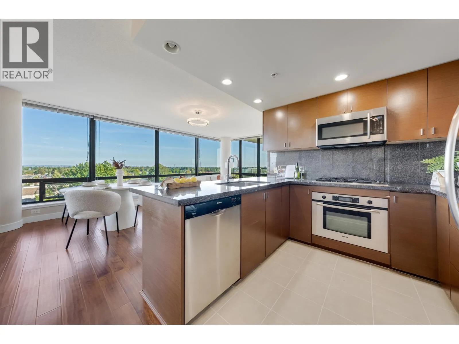 1201 6333 KATSURA STREET