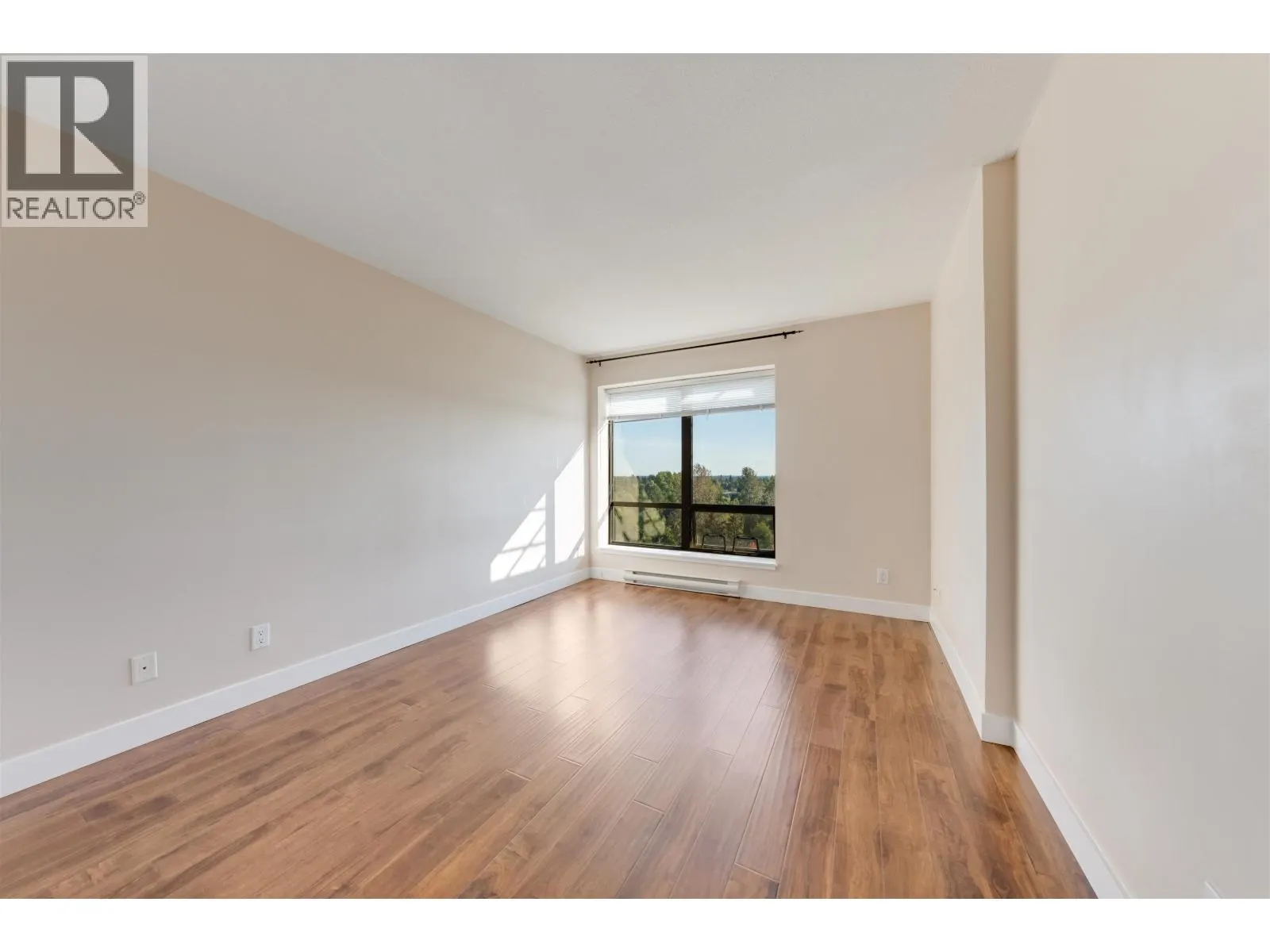 1201 6333 KATSURA STREET