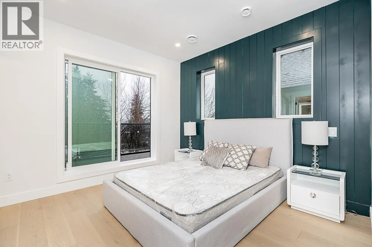 1 2753 NANAIMO STREET