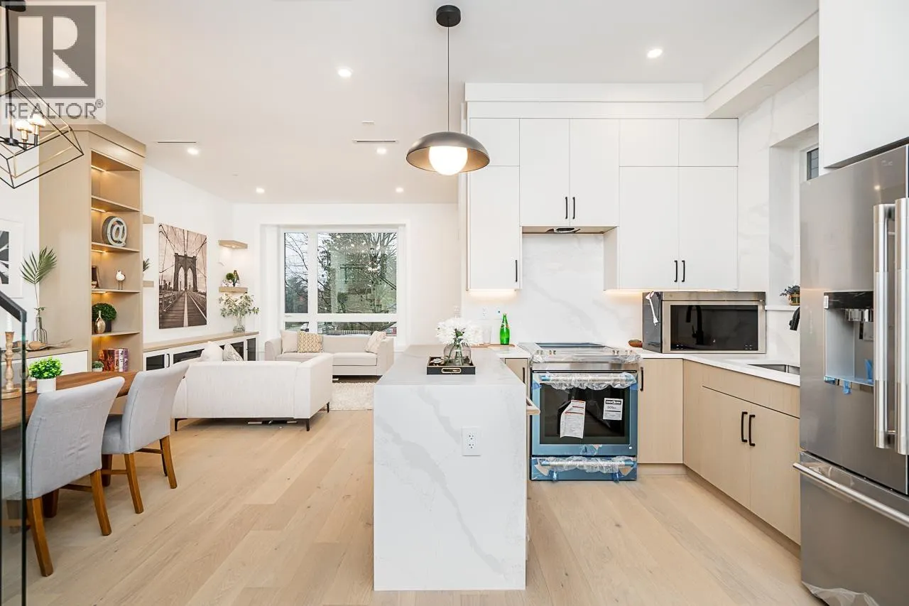1 2753 NANAIMO STREET