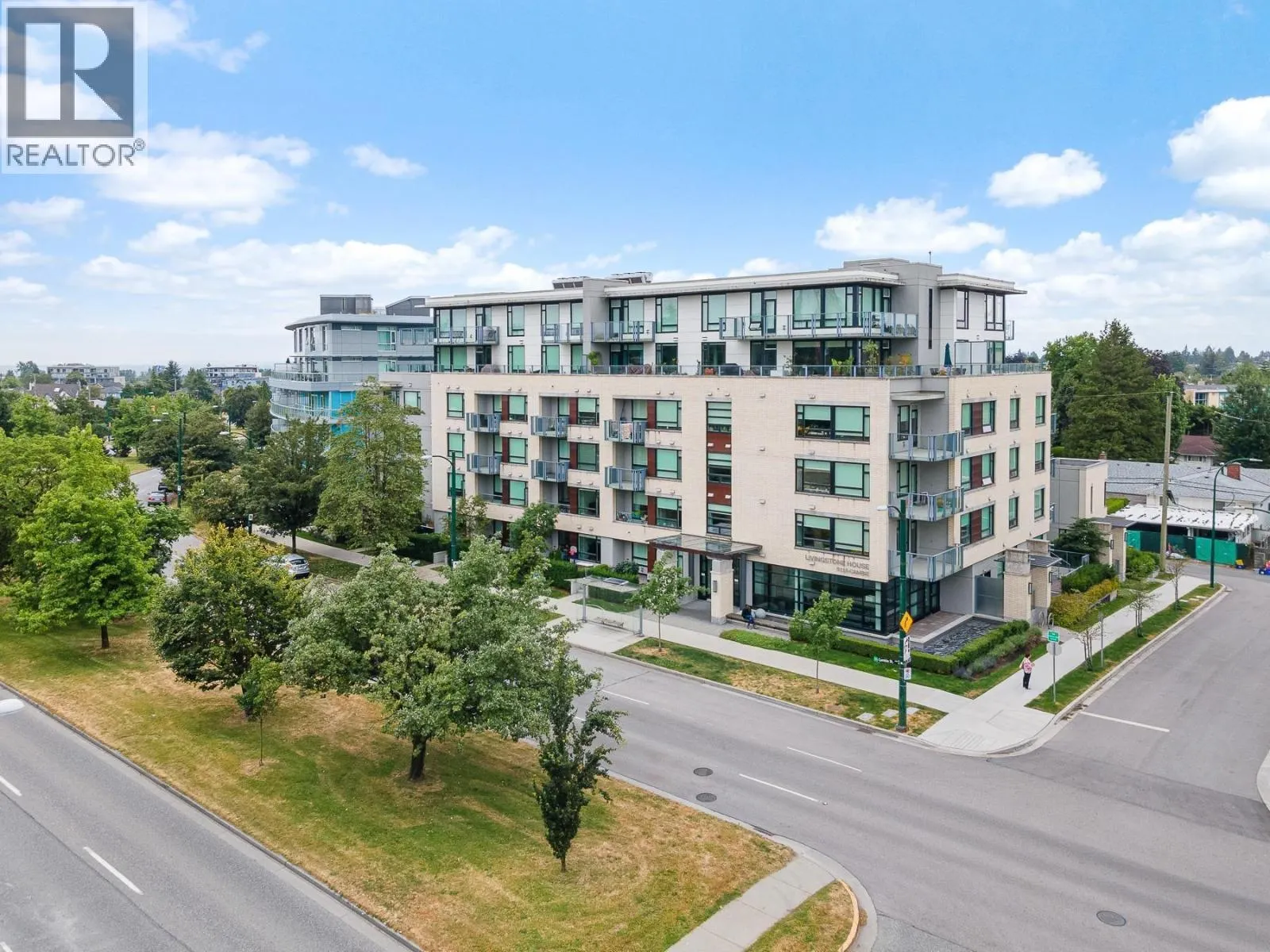 103 5115 CAMBIE STREET