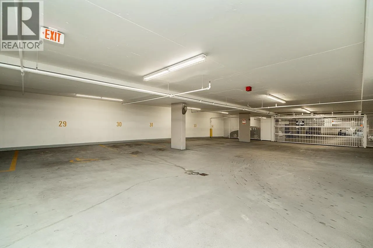 306 4400 BUCHANAN STREET