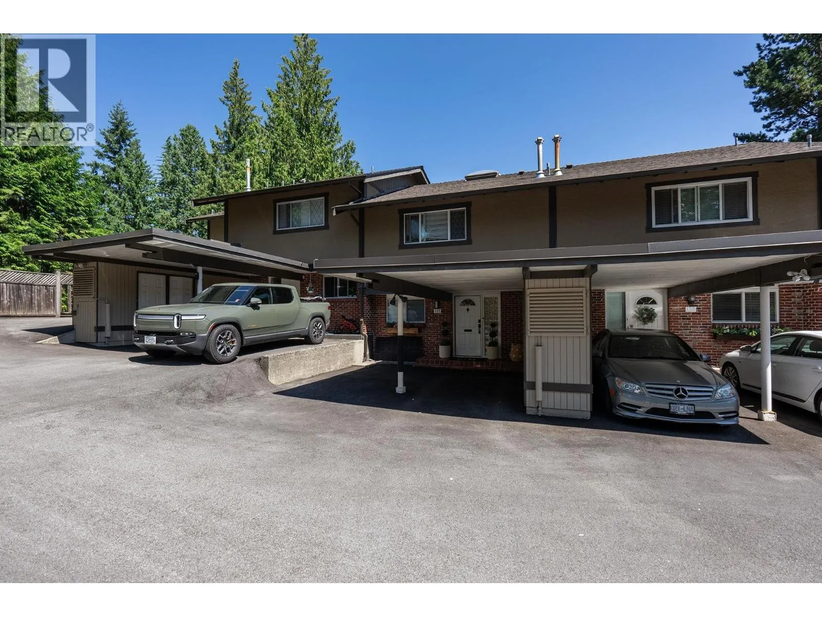 137 3300 CAPILANO ROAD