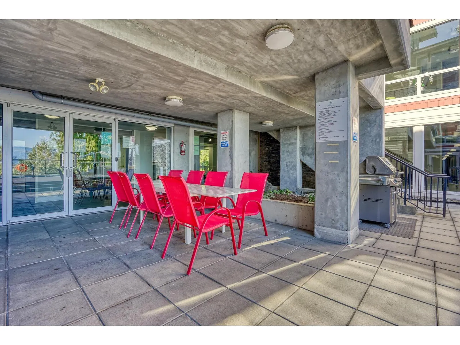 216 2238 WHATCOM ROAD