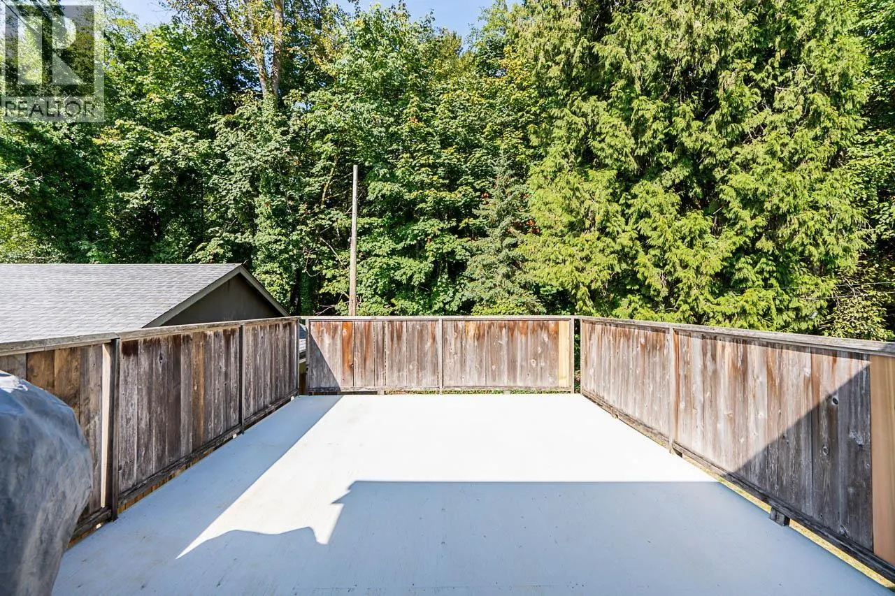2212 OLD DOLLARTON ROAD