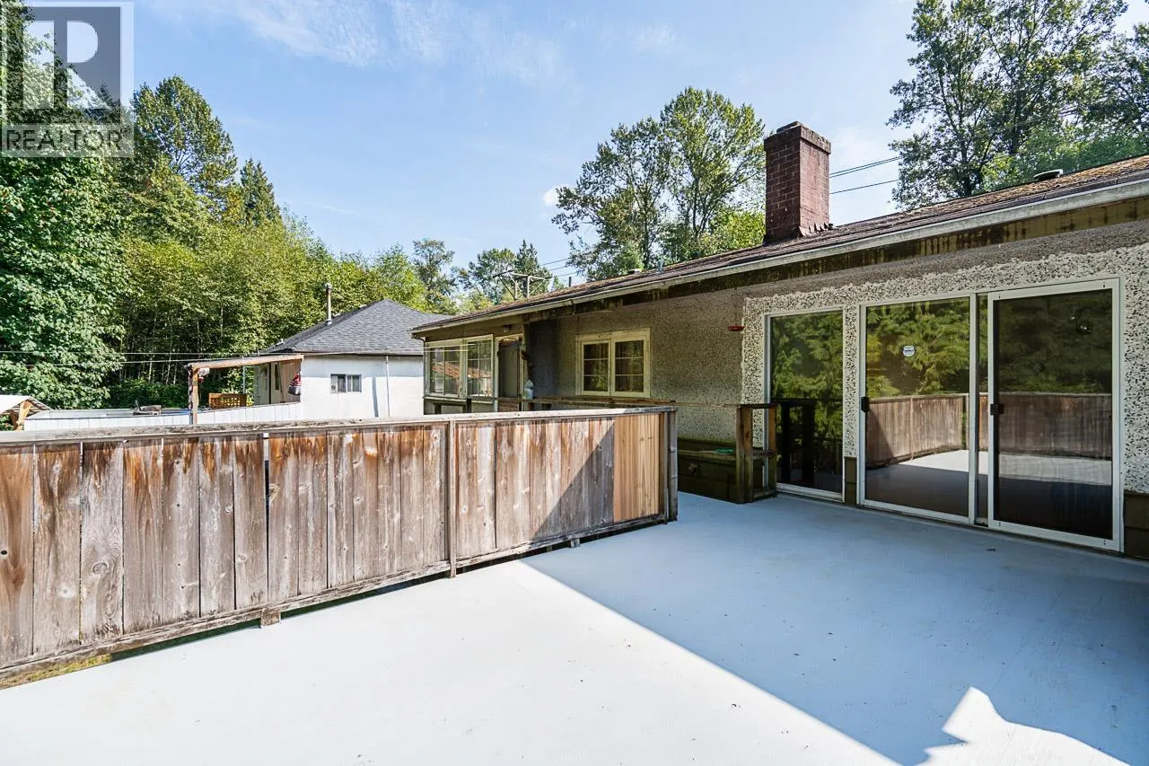 2212 OLD DOLLARTON ROAD