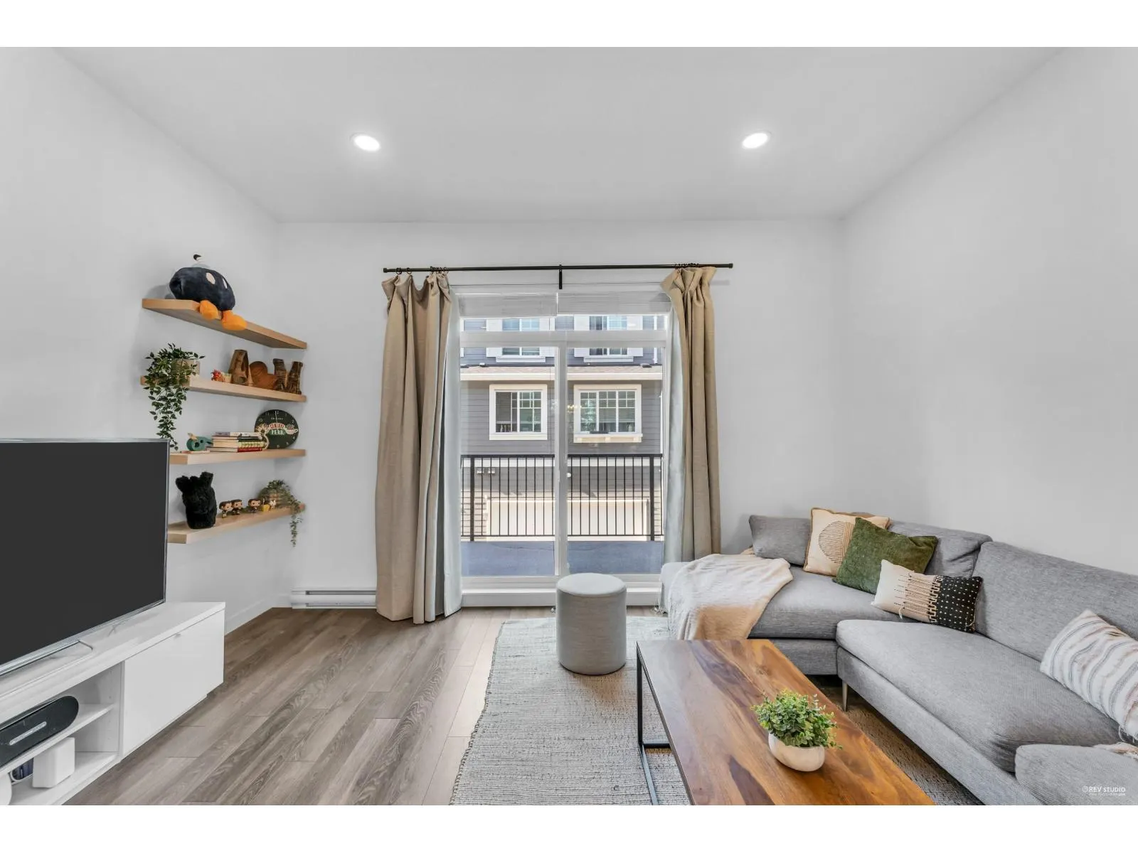 118 15850 85 AVENUE