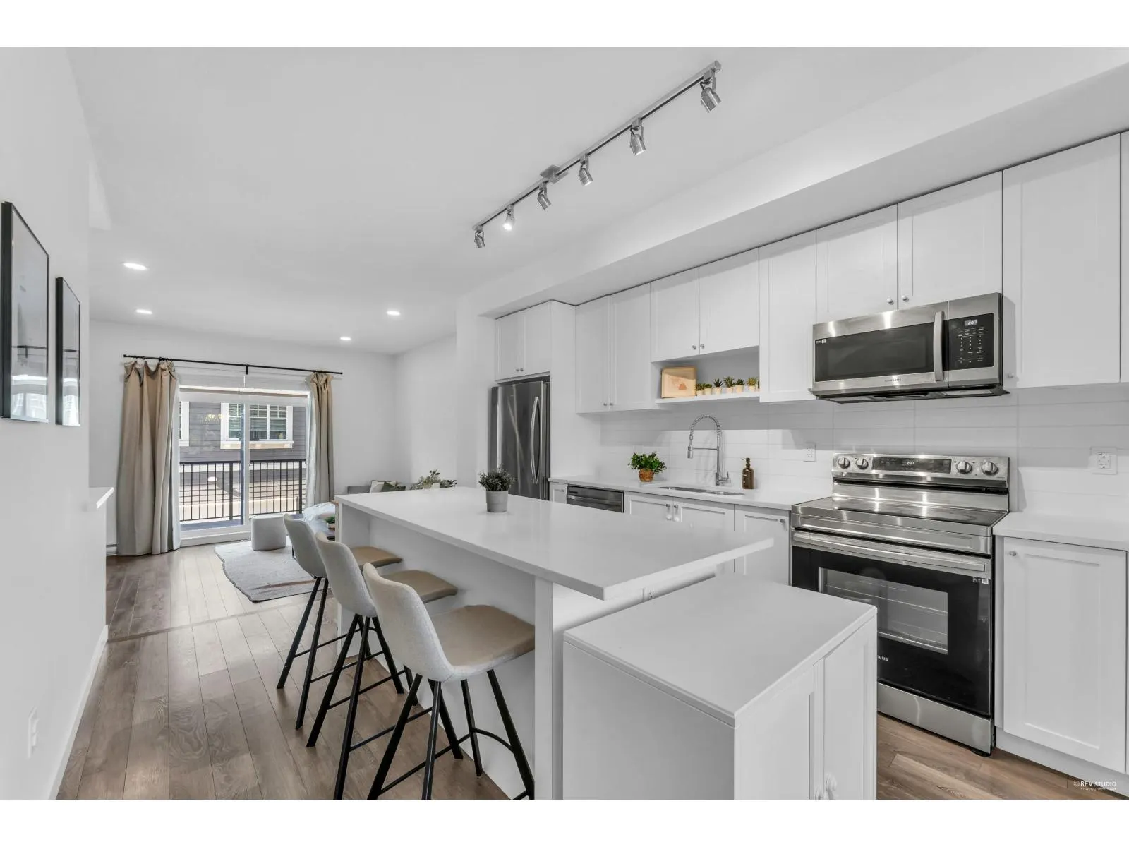 118 15850 85 AVENUE